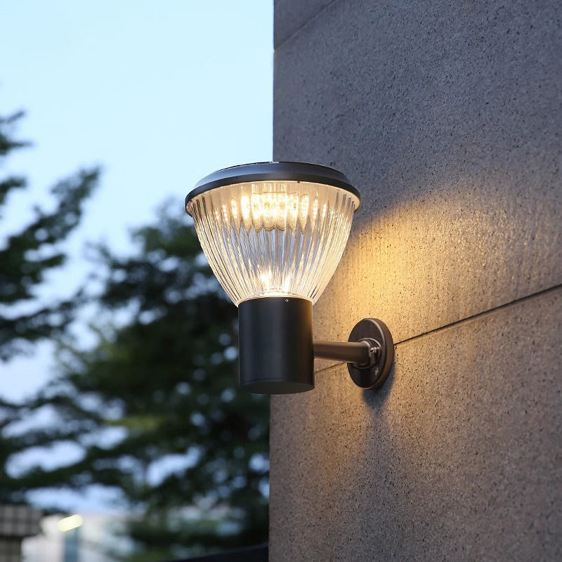 4.5V/5W Monocrystalline Aluminum IP65 Waterproof Round LED Solar Outdoor Wall Lamp