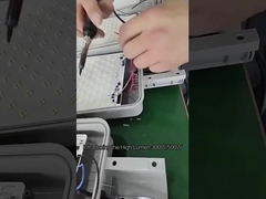 IP67 ضد آب تقسیم نور خورشیدی خیابان 120W نور خورشیدی خیابان با کنترل از راه دور